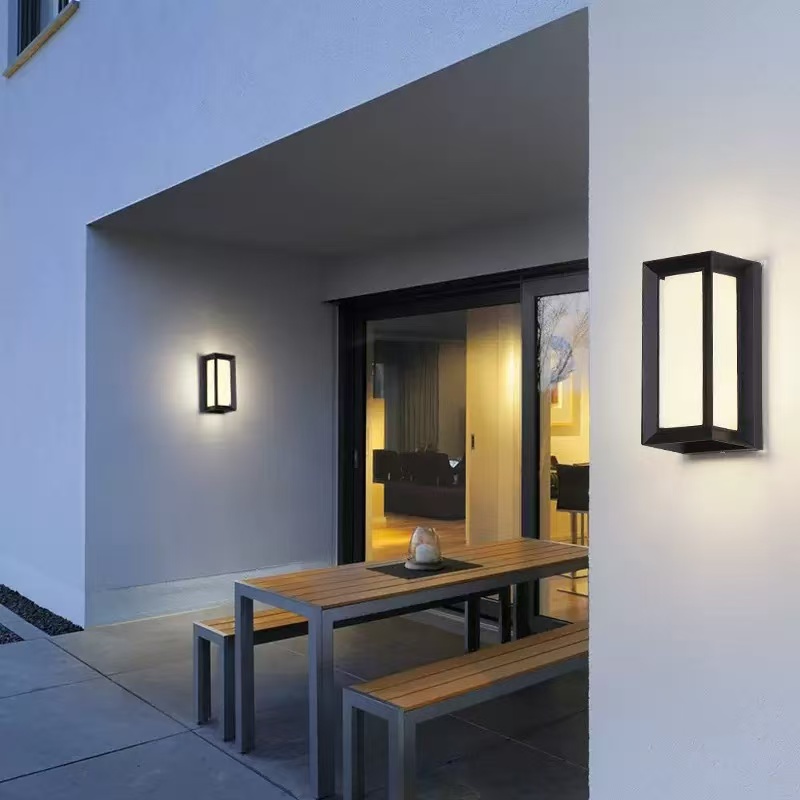 LED โคมไฟติดผนังกลางแจ้ง RGBCC - Outdoor Power Point Zigbee บทวิจารณ์และราคา